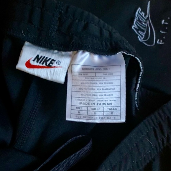 Nike Fit Legging Perfection - Picture 3 of 3